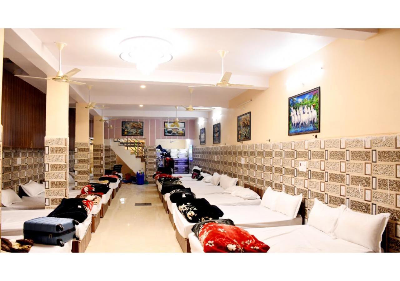 Tirupati Balaji Inn Bageshwar Dham Basāri Extérieur photo
